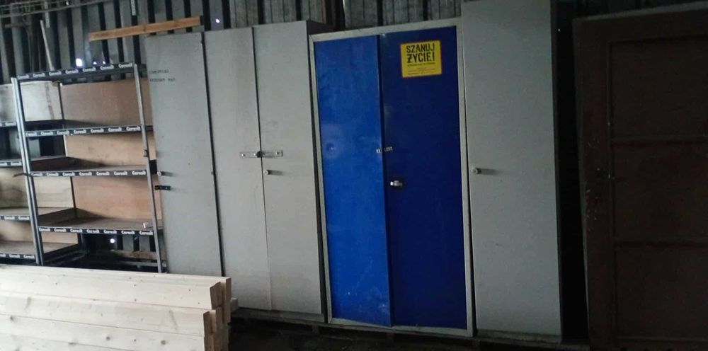 Szafki metalowe ubraniowe i biurowe