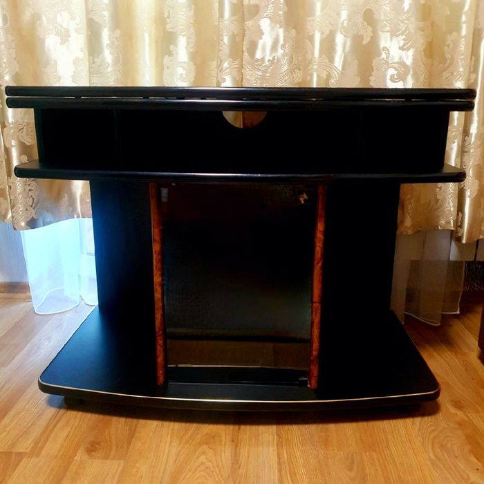 Тумба під телевізор