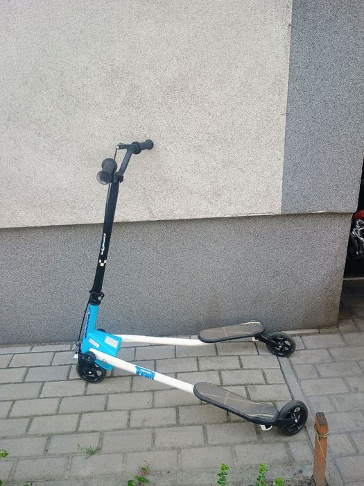 Sprzedam hulajnogę trójkołową