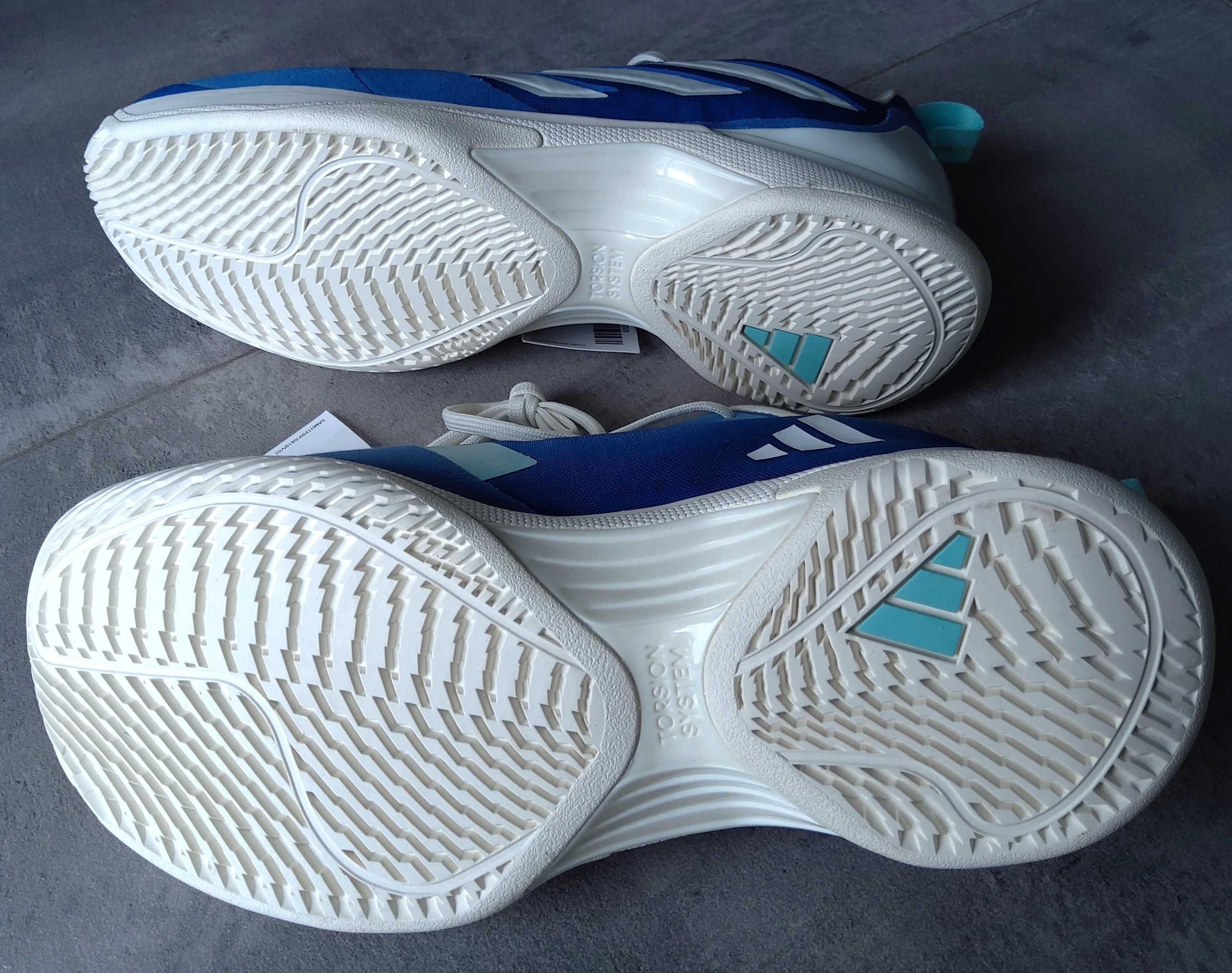 Buty do tenisa damskie Adidas Avacourt Tennis Shoes ID2080 r. 38 2/3