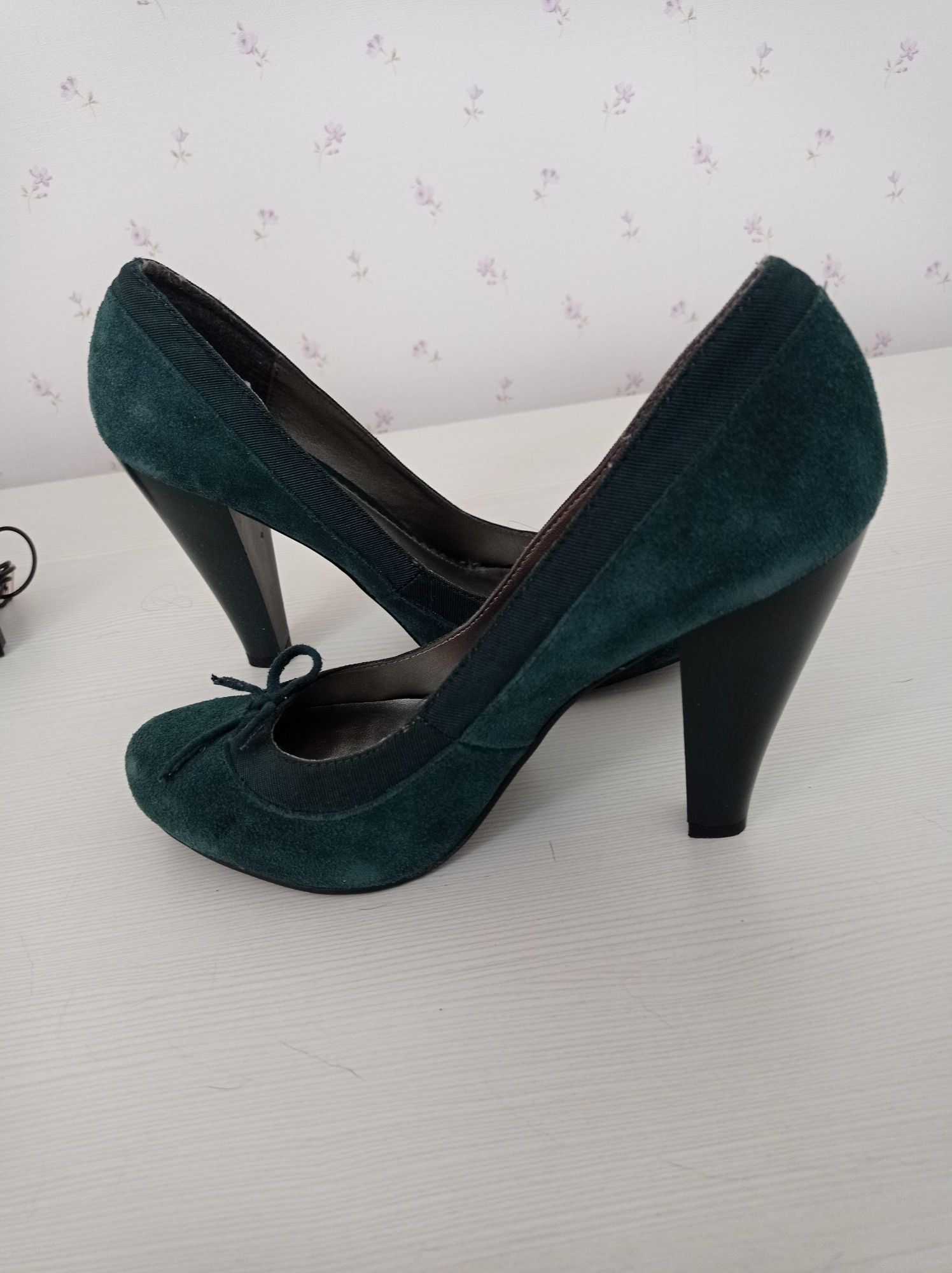 Туфлі з натуральної замші темно зеленого  кольору