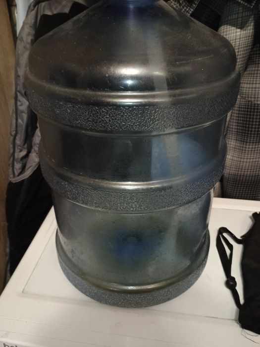 Бутиль води 19 літрів з помпою