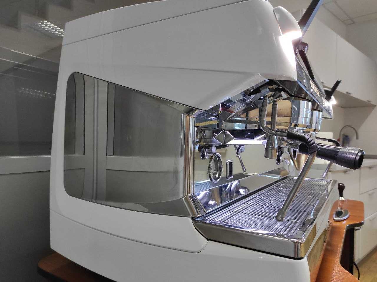 Кофемашина Nuovа Simonelli Aurelia II 2 gr. 2015