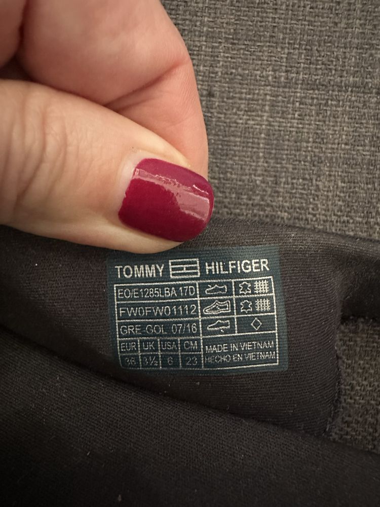 sandały na koturnie Tommy Hilfiger rozmiar 36