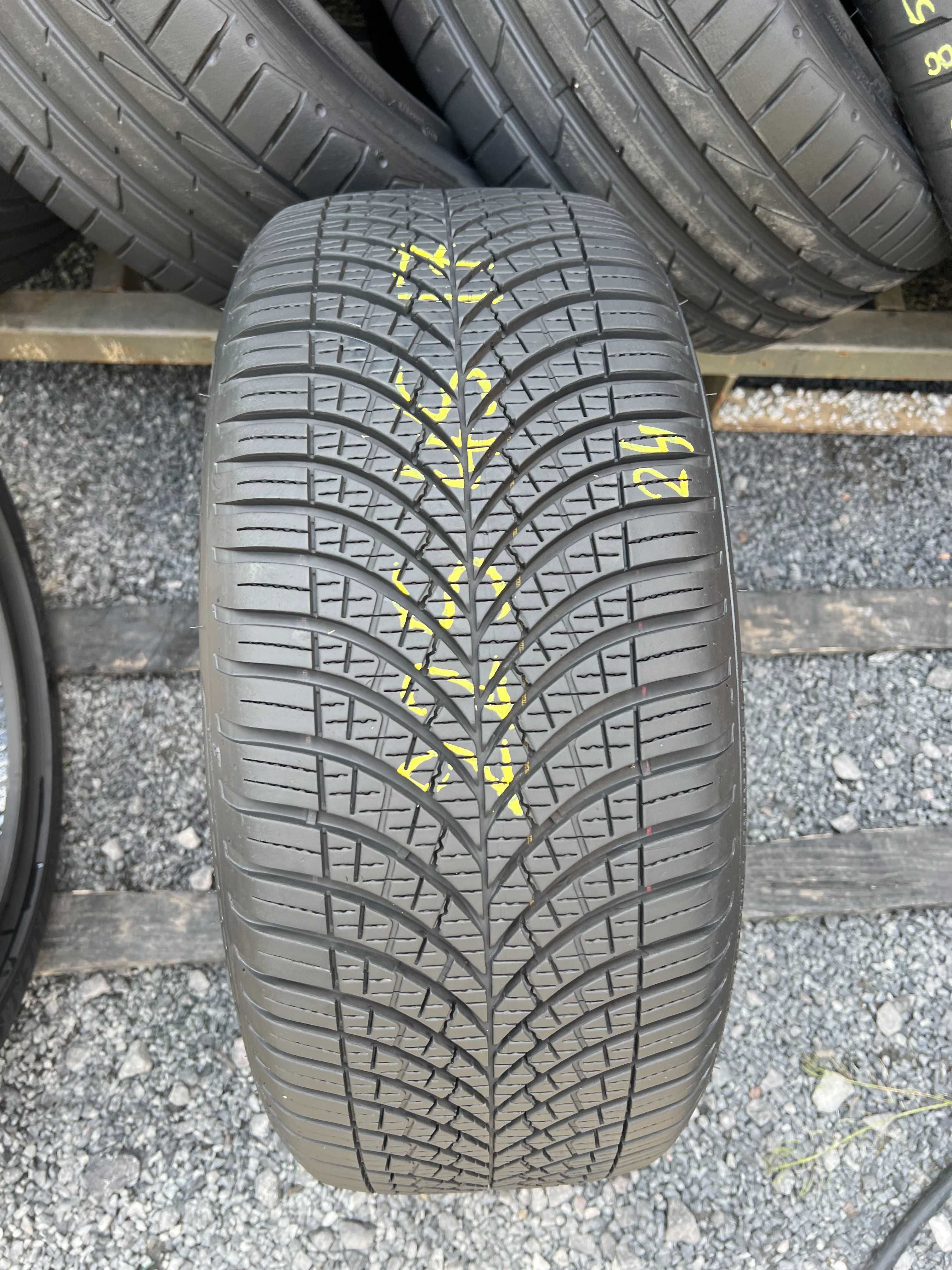 Opona wielosezonowa 225/45/R17 Goodyear Vector 4Seasons Gen3 - 1 szt