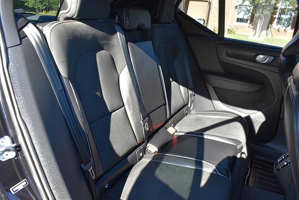 Volvo XC40      2020