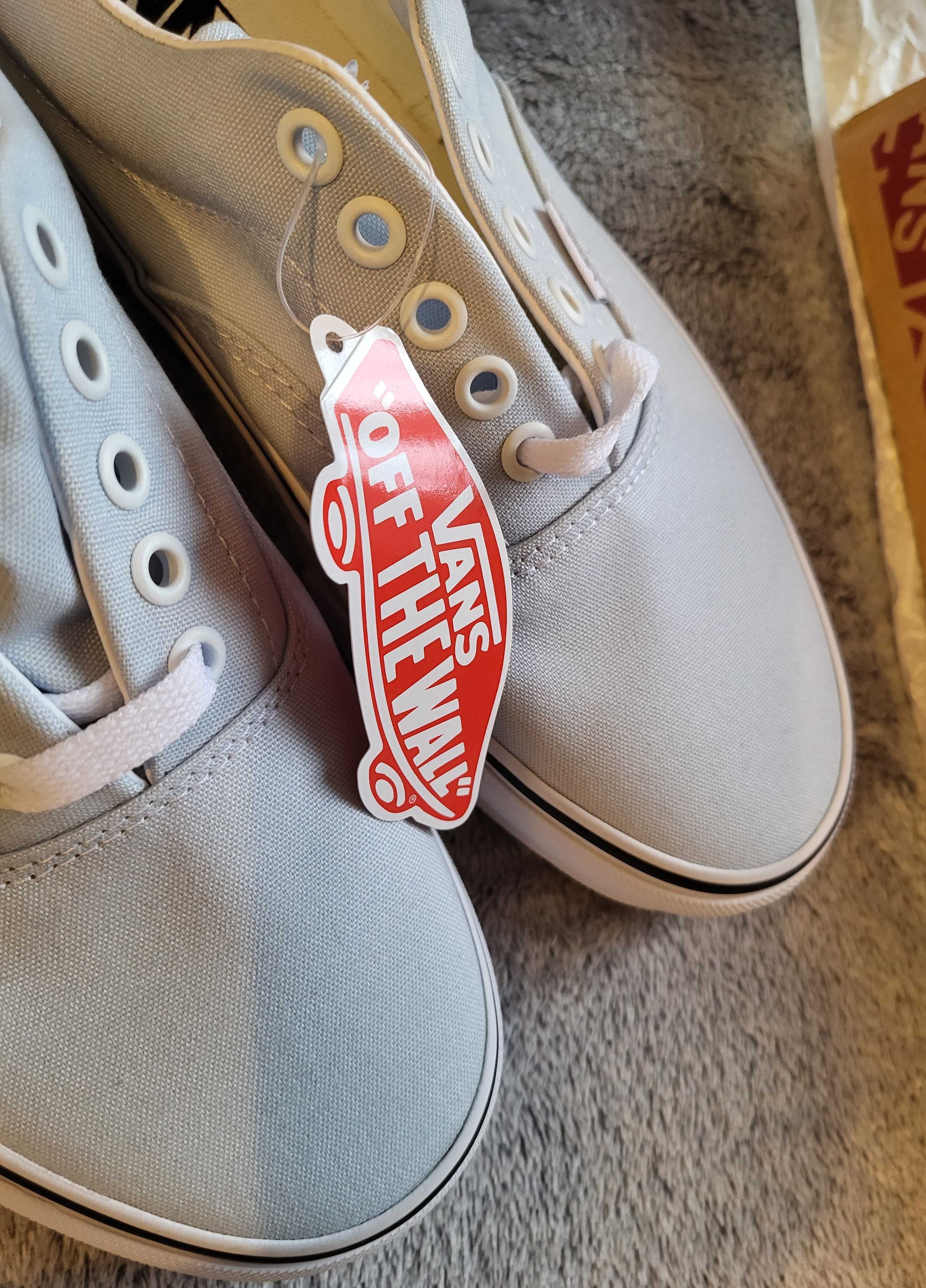 Tenisówki VANS Era jasnoniebieskie - rozmiar 42 - niedostępne na ryku