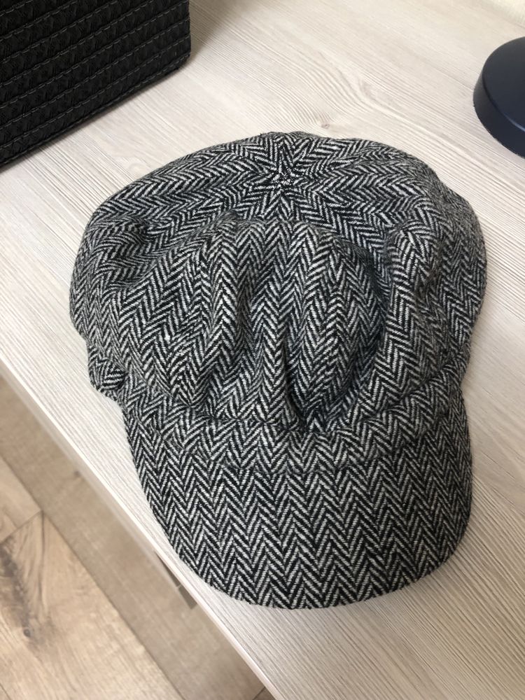 Кепи черно белая в полоску кепка шапка головной убор Accesorize