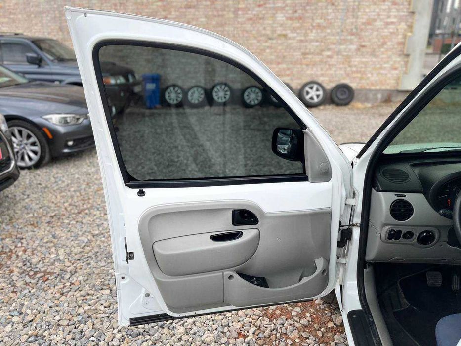 Renault Kangoo 2004р.в 1.6 л.Газ\Бензин.Оригінальний пасажир