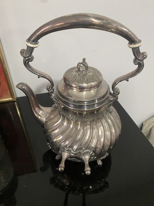 Samovar prateado Victor Saglieri