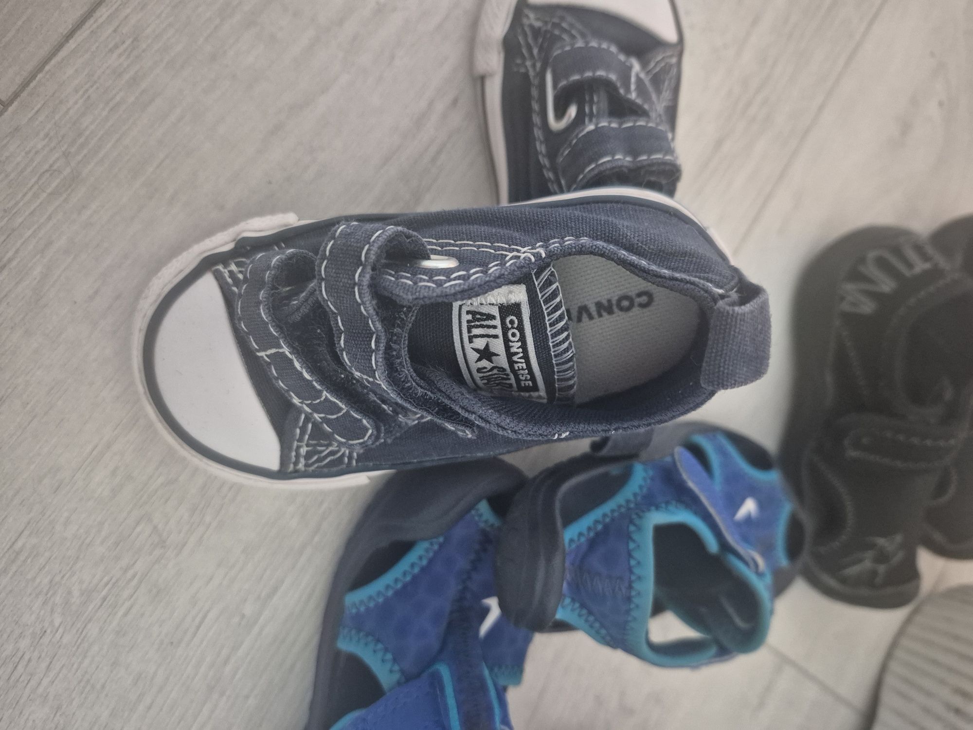 Buty, adidasy ,sandałki 5 par roz.20-21
