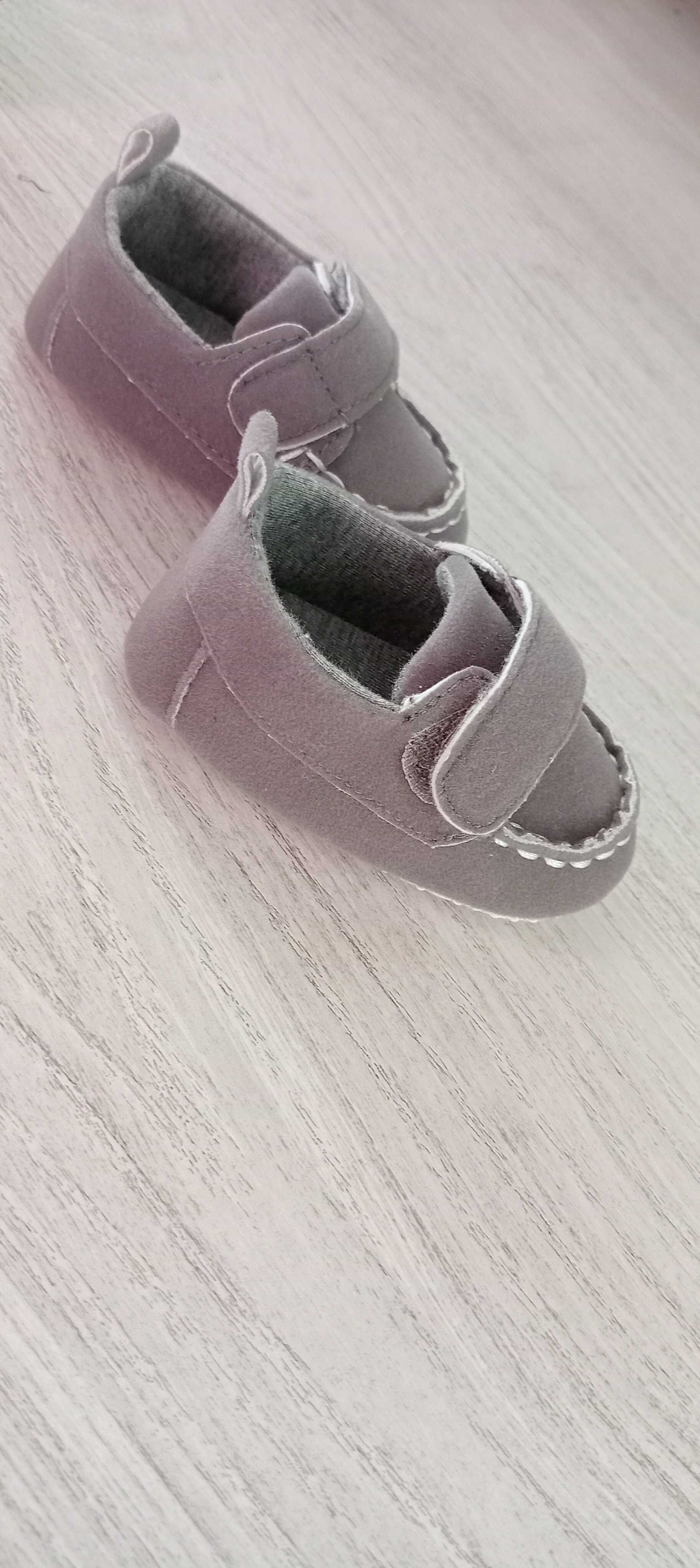 Buciki na chrzest/Niechodki coccodrillo rozmiar 1