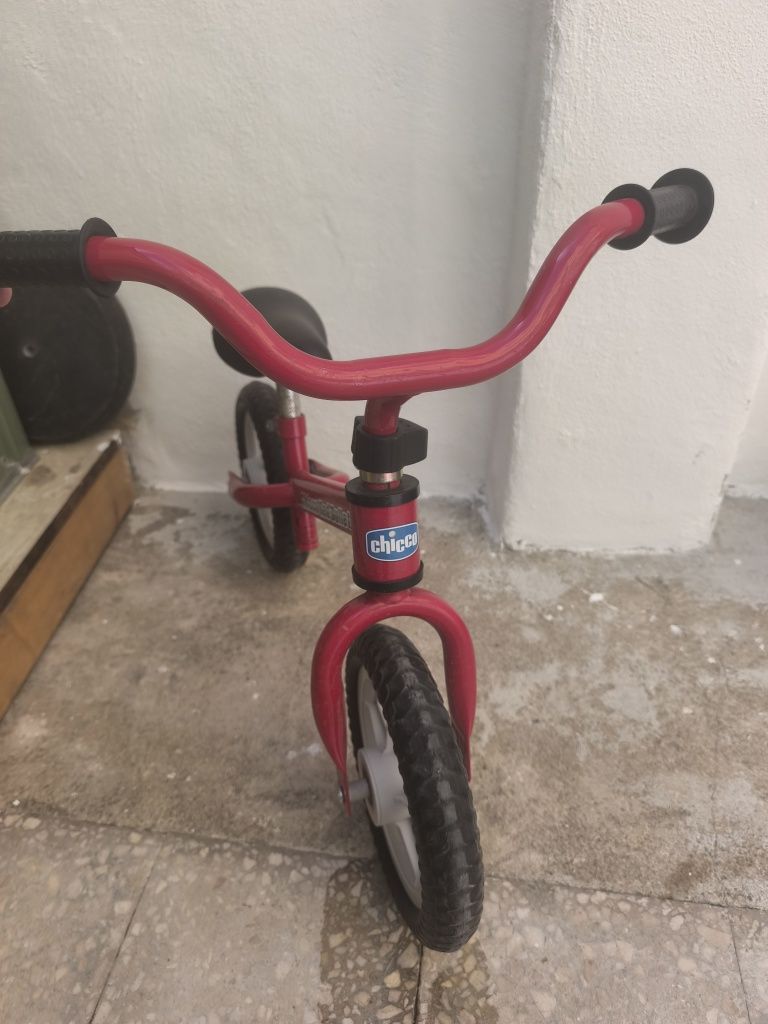 Bicicleta infantil
2/5 anos

Bicicleta primeiro equilíbrio