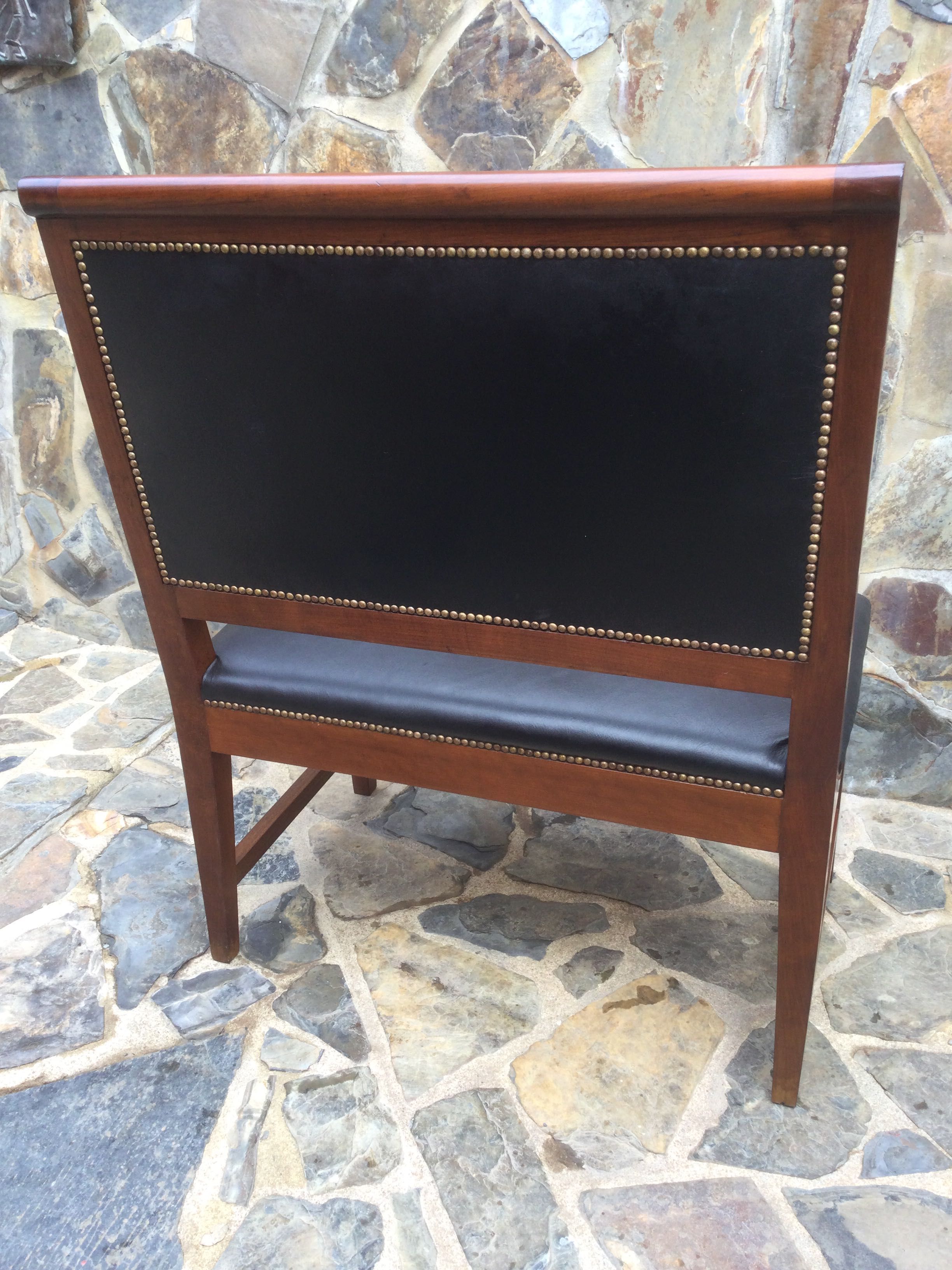Cadeirão Canapé Madeira maciça Nogueira Pele 87 cm largura Séc XIX