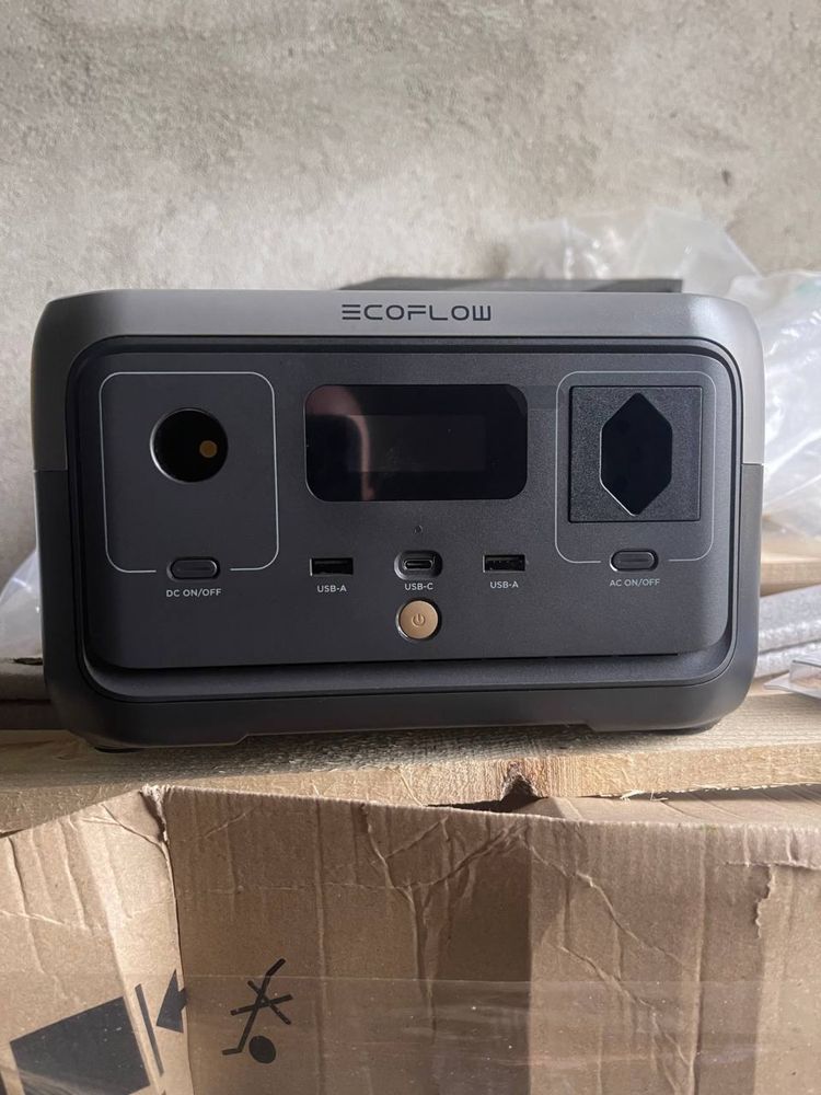 Зарядна станція EcoFlow River 2 300W 256Wh