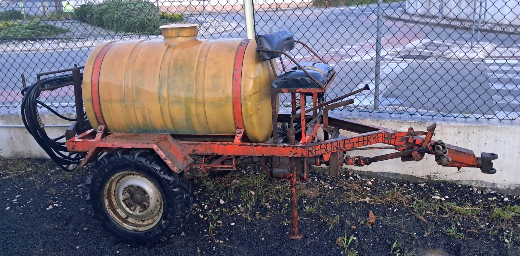 Pulverizador usado com tracção