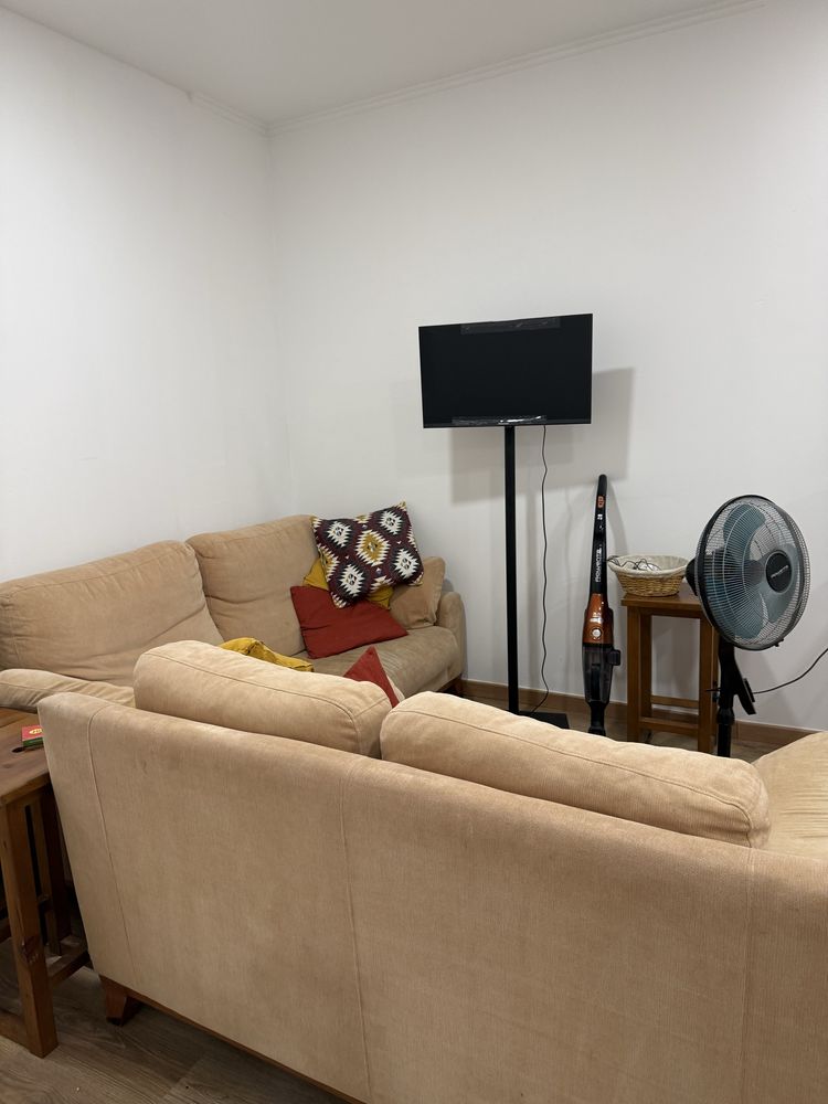 Quarto para Arrendar em Sacavem
