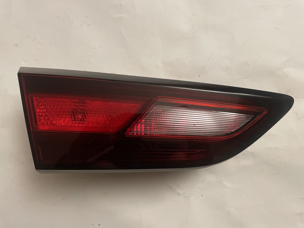 Opel Astra K V HB / lampa prawa lewa tylna LED / OE