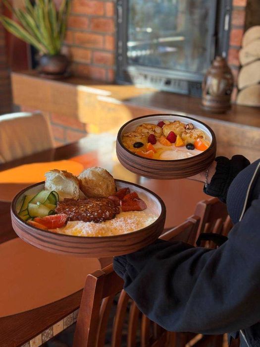 Готель Довбуш в Яремче, сніданок включено