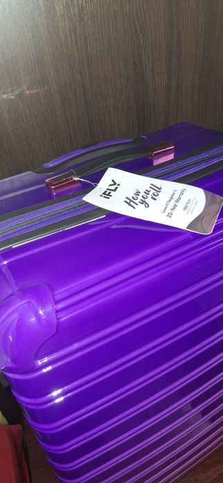 Валіза  велика з полікарбонату фірми iFLYMiami