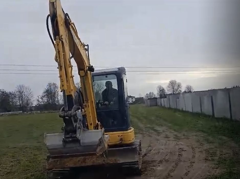 Міні Екскаватор kamatsu