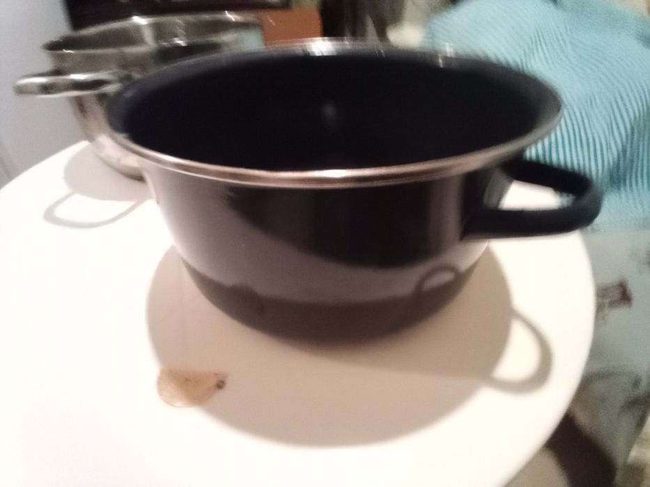 Panela   com tampa de vidro e caçarola