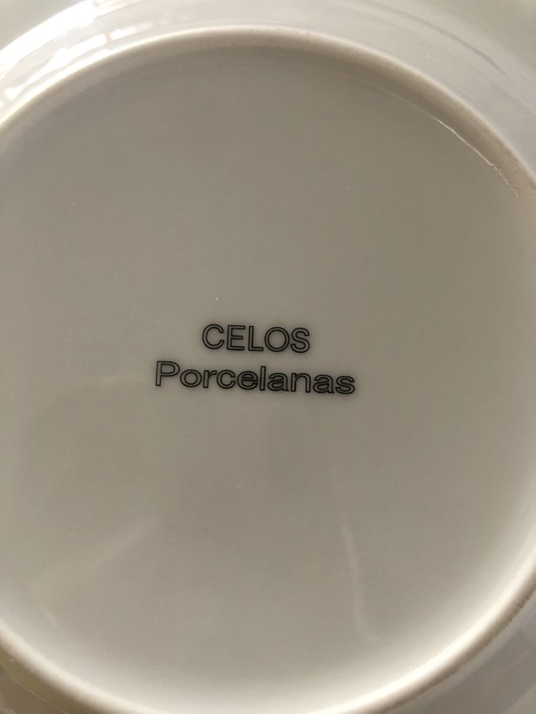 Serviço de Porcelana 19 peças