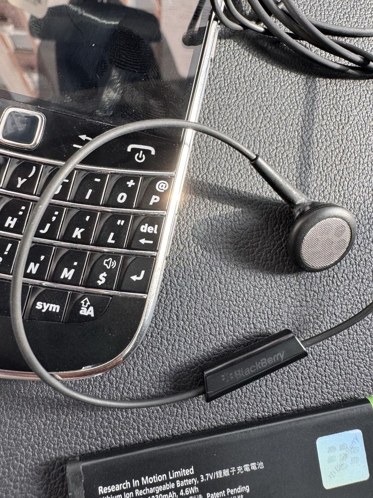 Телефон BlackBerry Bold
