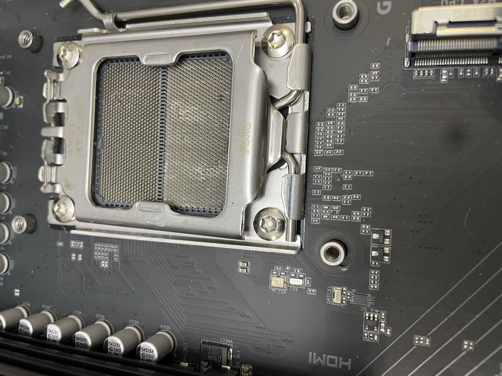 Материнка Gigabyte B650 AORUS ELITE AX (Дефект)