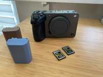 Sony FX30 + 2x karty CFExpress Lexar 160GB + 2 akumulatory + faktura