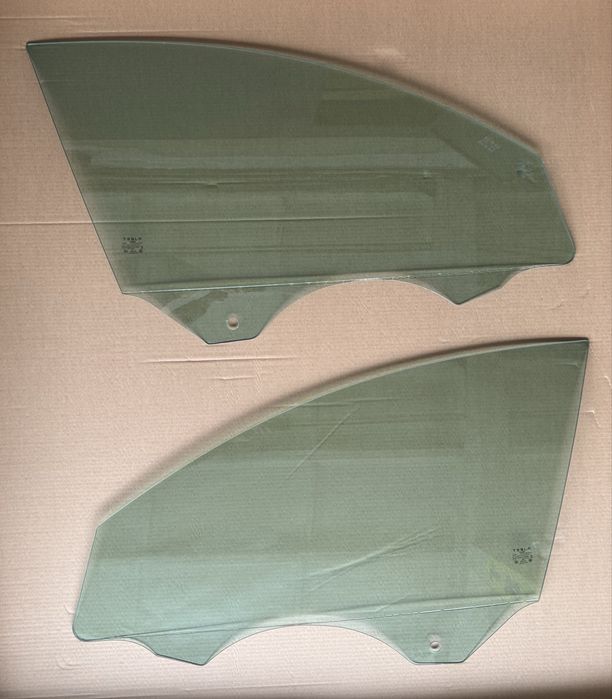 Скло Tesla Model Y ориігнал водійське пасажирське ліве праве водія