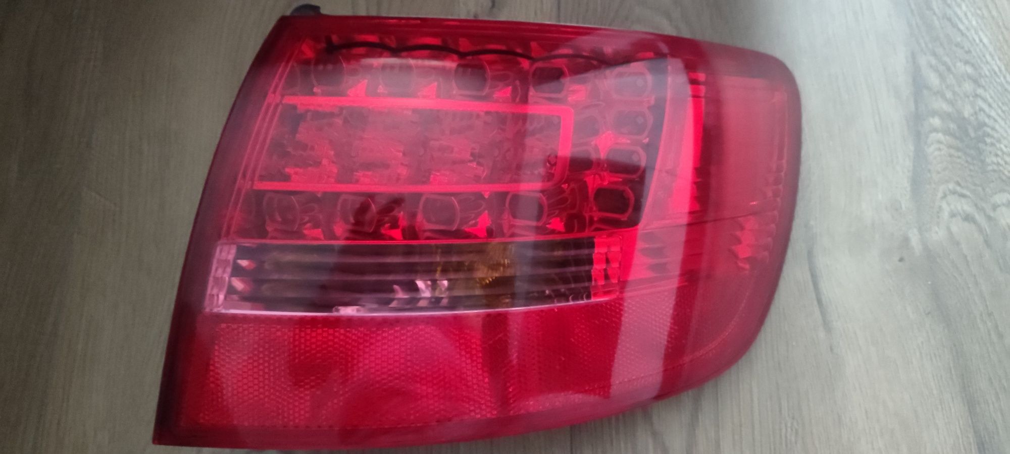 Lampa AUDI A6 C6 LED Avant prawa tył A6C6 kombi