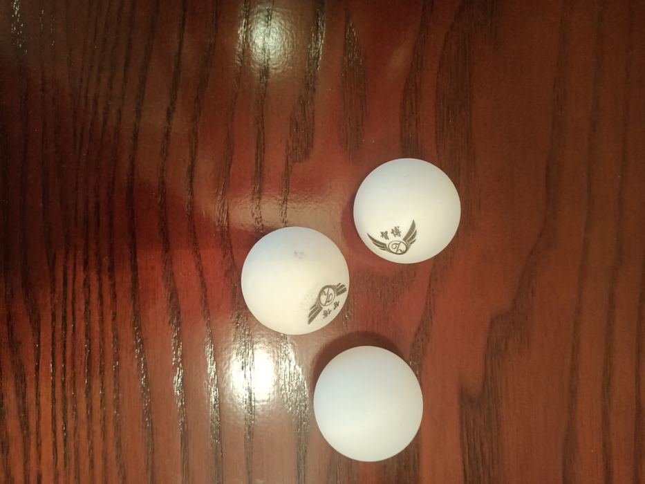 Теннисные шарики