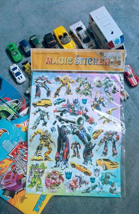 Rysoraki hot wheels autka samochody gazetki auta