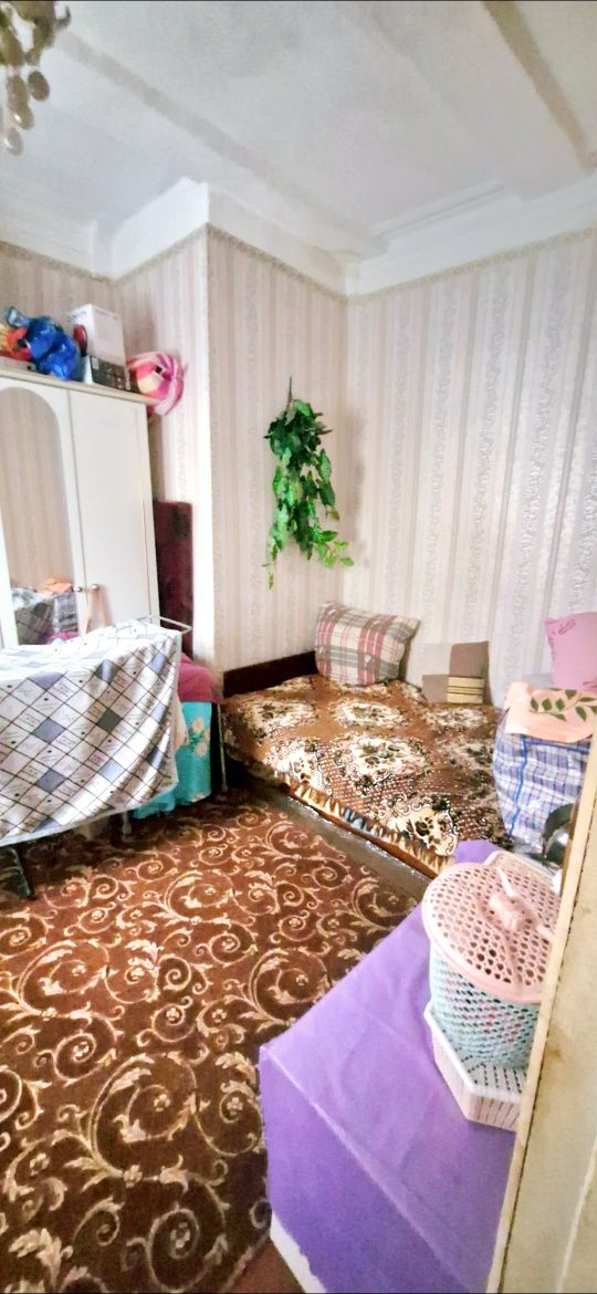 Полтава. Продам 4 комнатную квартиру ул. Синная 33.000$
