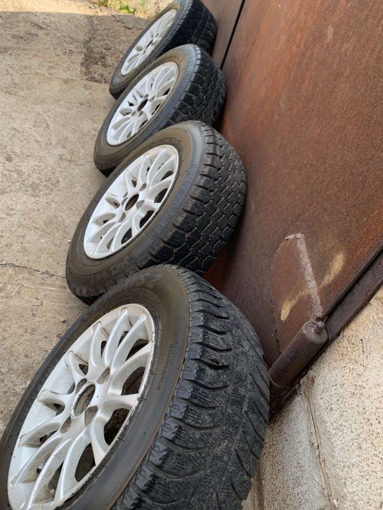 Продам диски с резиной R13 175/70 4/100