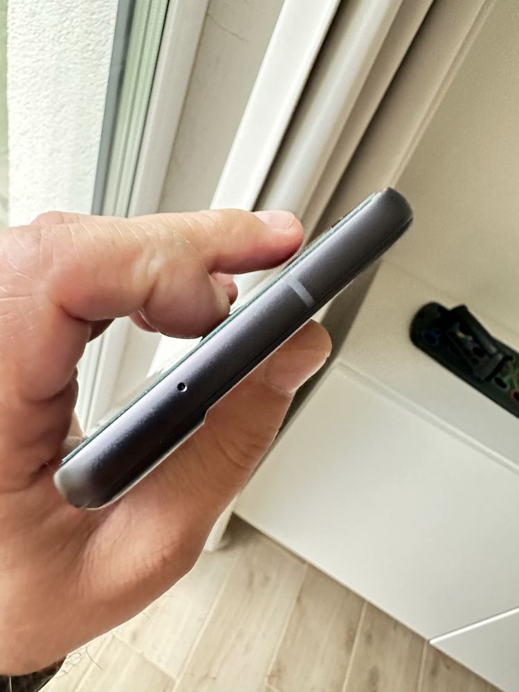 Smartfon SAMSUNG Galaxy S21 FE 6/128GB 5G 6.4" 120Hz Grafitowy SM-G990