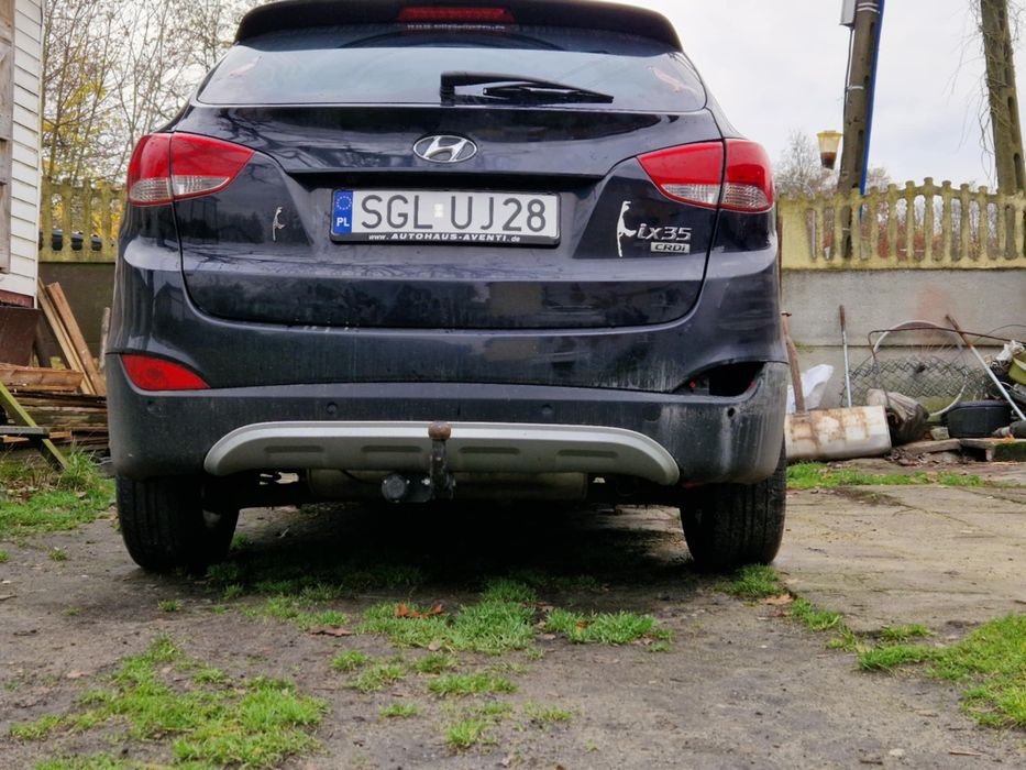 Samochód Hyundai ix35 po kolizji