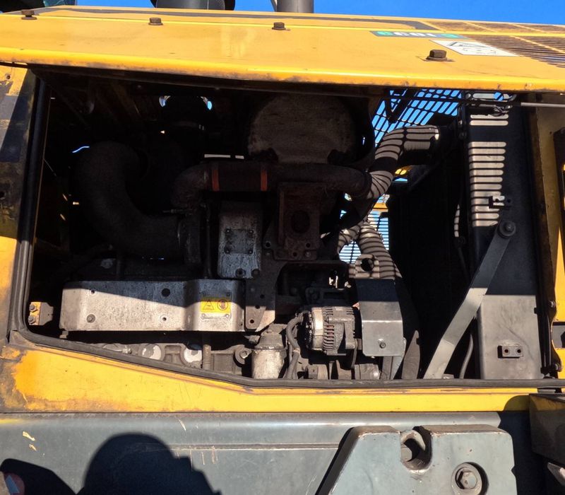 Разборка погрузчика  Komatsu WA 250-6