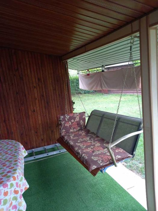 Działka z domkiem letniskowy w Zarzęcinie