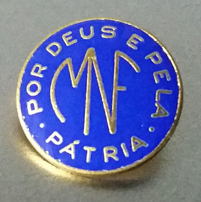 Pin do Movimento Nacional Feminino