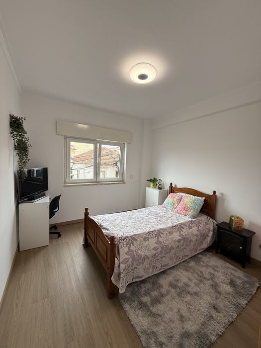 Quarto para alugar agualva cacem