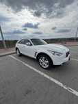 Infinity QX-70 Автомобіль