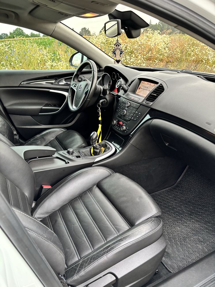 Opel Insignia 1.6 turbobenzyna