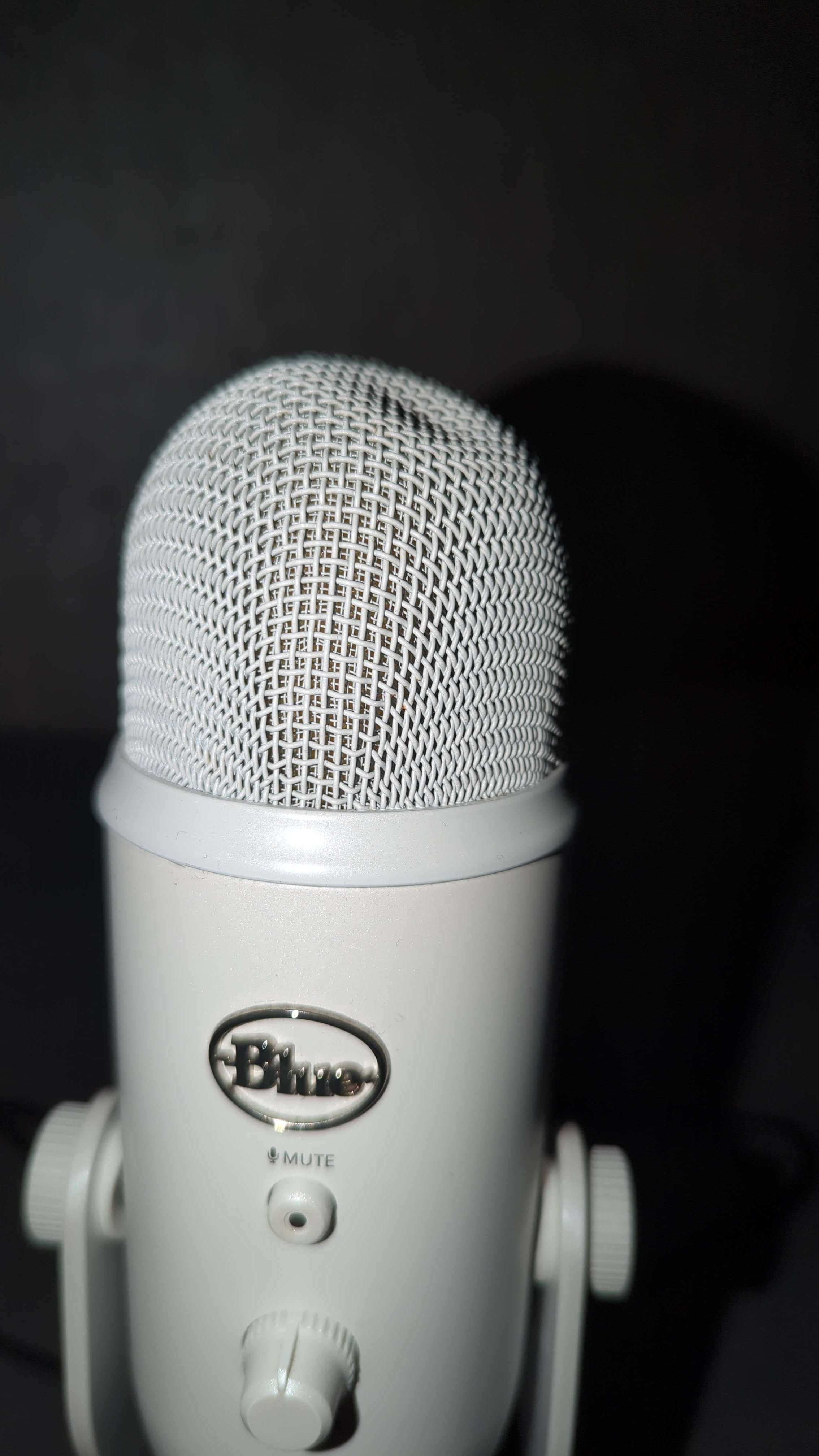 Blue Yeti Mikrofon Bialy