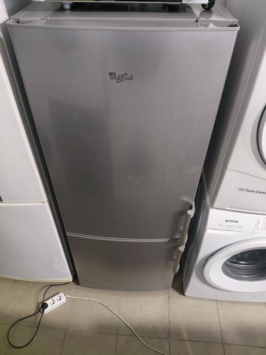 Холодильник Whirlpool