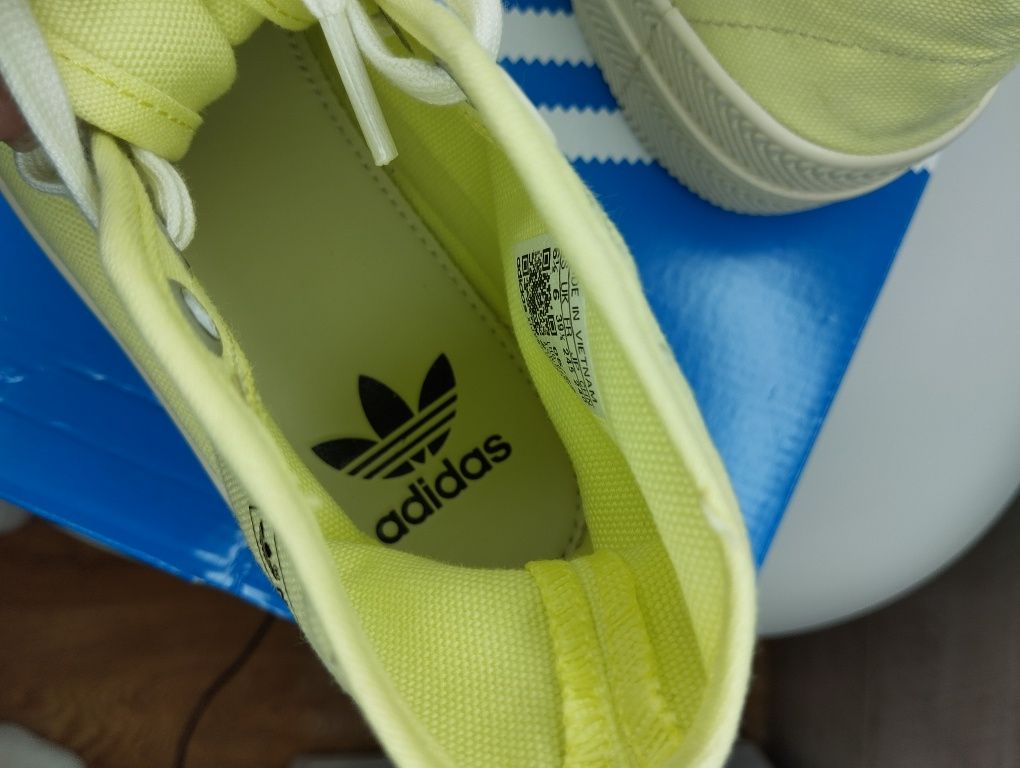 Оригінальні кросівки Adidas Nizza 2 Bright Yellow