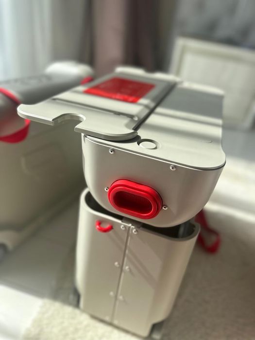 Дитяча валіза Stokke Jetkids BedBox з функцією ліжка