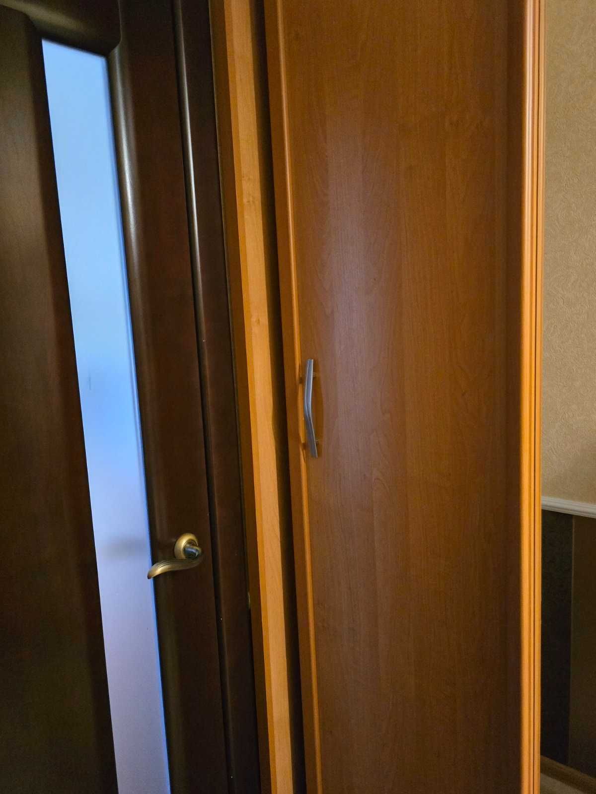 Двері для шкаф купе. б/у