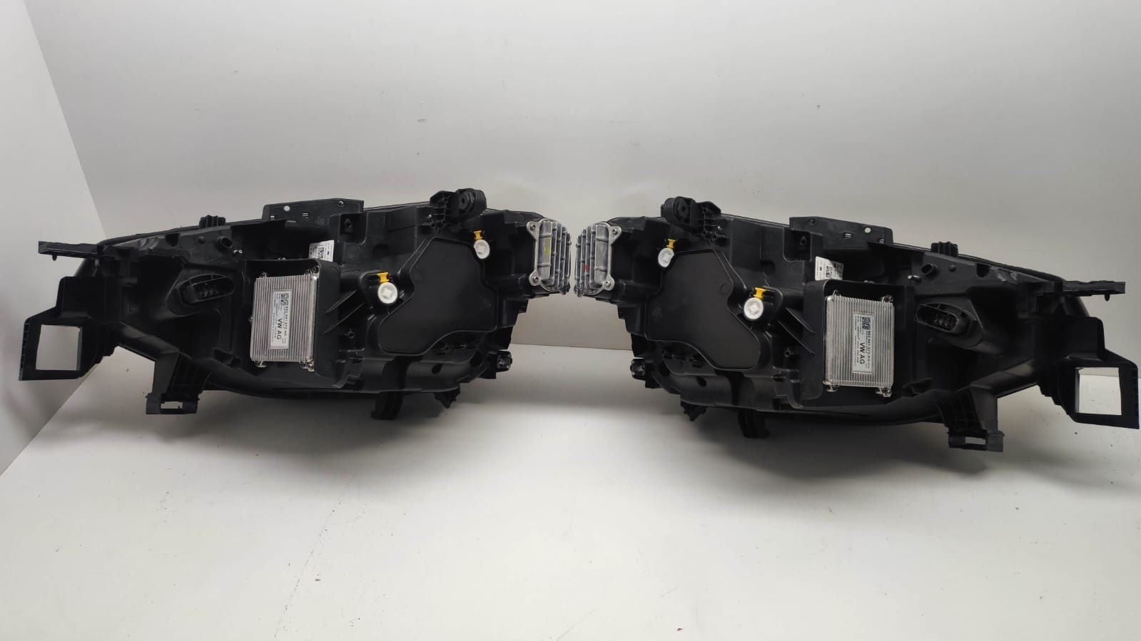 Фари FULL LED на Vokswagen ID4 20-25 року